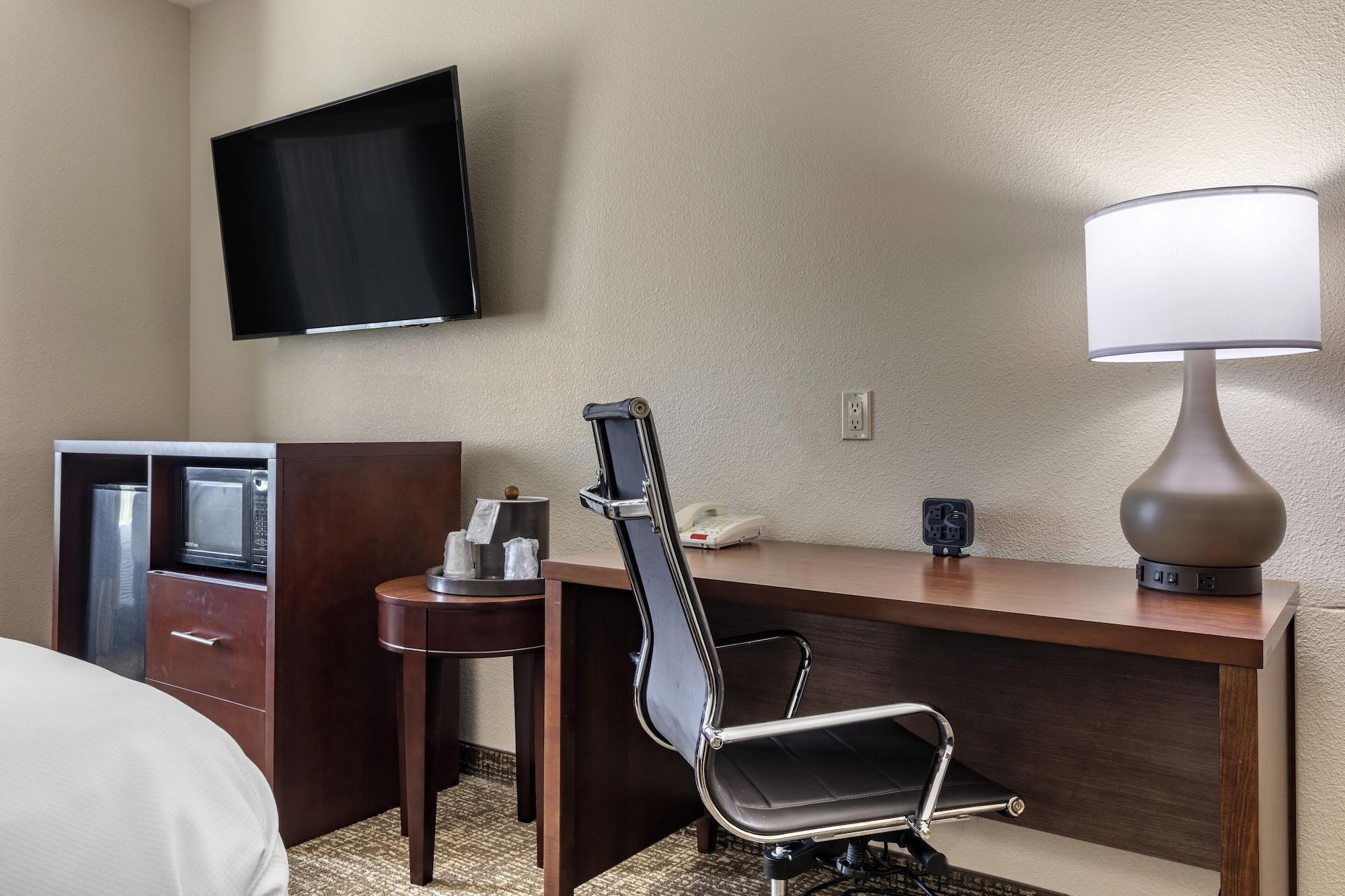 Comfort Inn & Suites Near Lake Lewisville Corinth Bagian luar foto