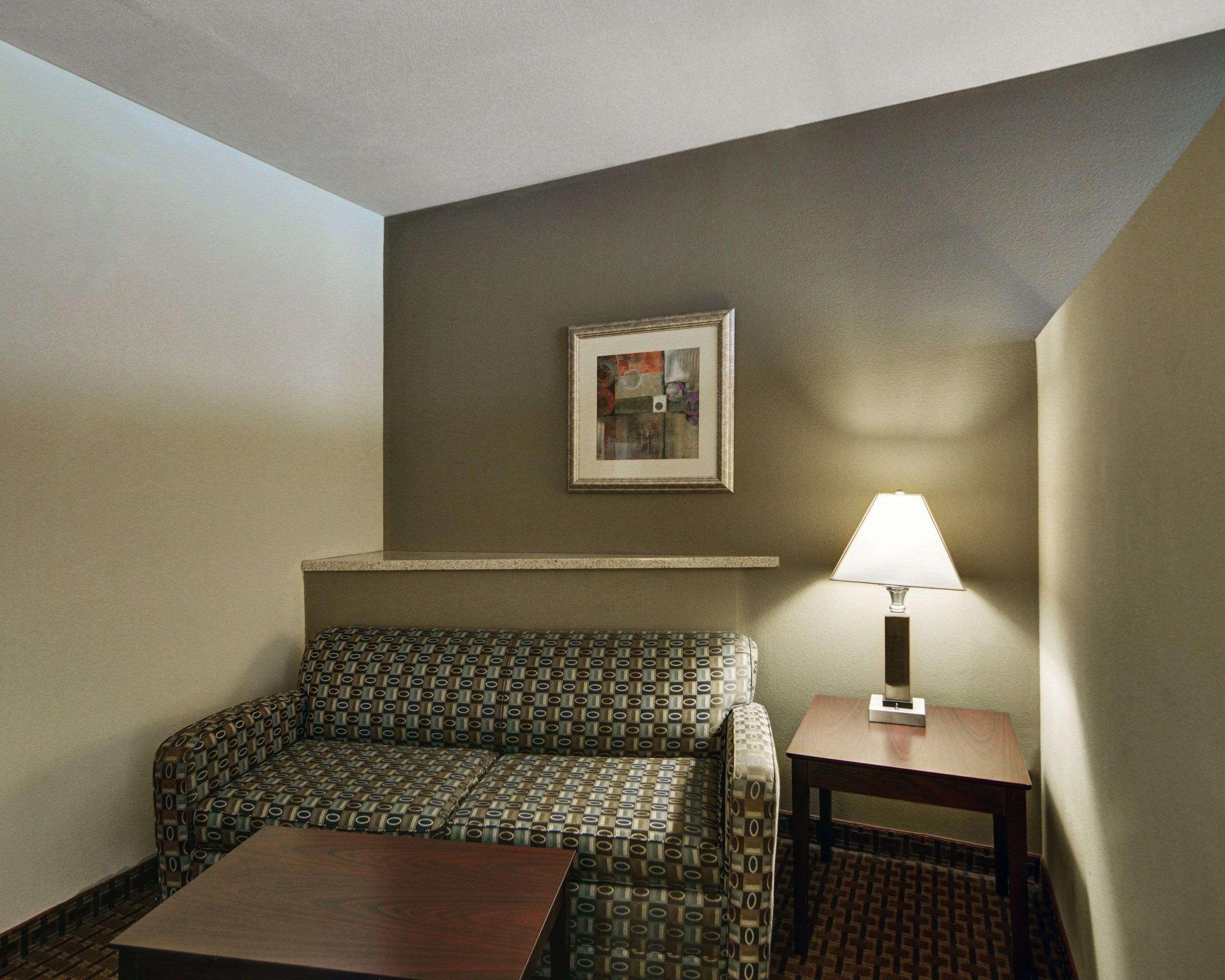 Comfort Inn & Suites Near Lake Lewisville Corinth Bagian luar foto