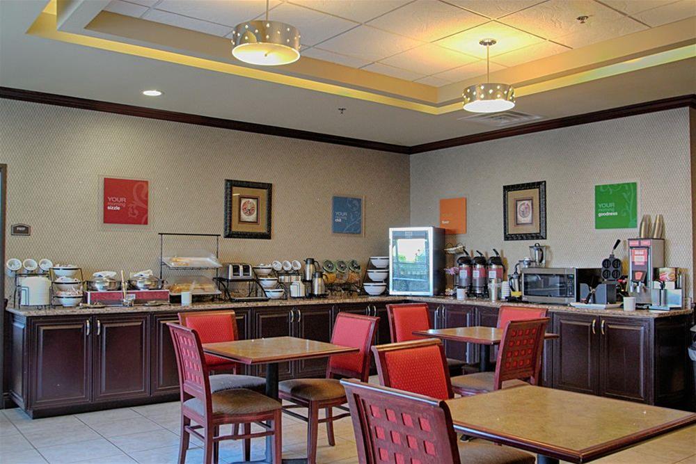 Comfort Inn & Suites Near Lake Lewisville Corinth Bagian luar foto