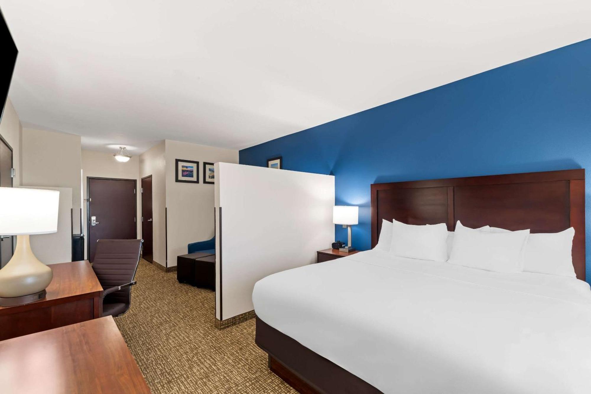 Comfort Inn & Suites Near Lake Lewisville Corinth Bagian luar foto