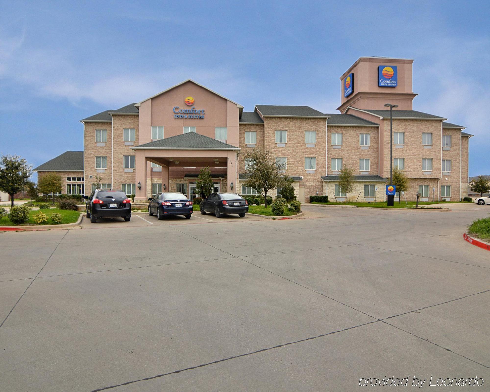 Comfort Inn & Suites Near Lake Lewisville Corinth Bagian luar foto